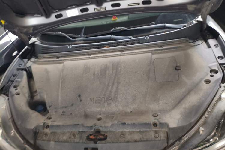 Used NETA V 2021 Standard Range Entertainment Version – Upgraded Model Engine Bay