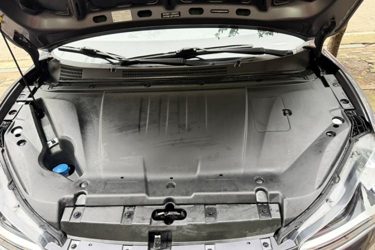 Used NETA V 2021 Standard Range Entertainment Version – Upgraded Model Engine Bay