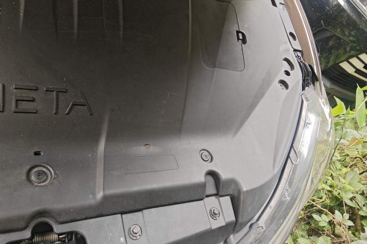 Used NETA V 2021 Standard Range Entertainment Version – Upgraded Model Engine Bay Left