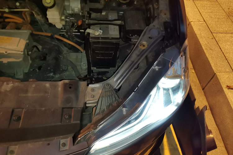 Used NETA V 2021 Standard Range Entertainment Edition Engine Bay Left