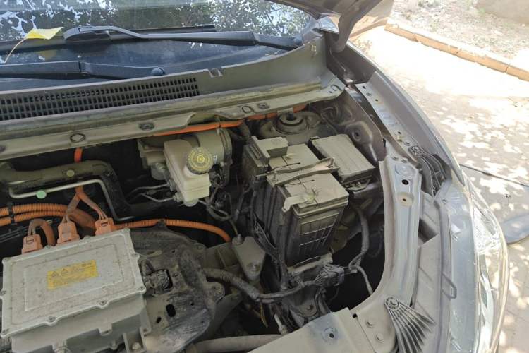 Used NETA V 2021 Standard Range Entertainment Version – Upgraded Model Engine Bay Left