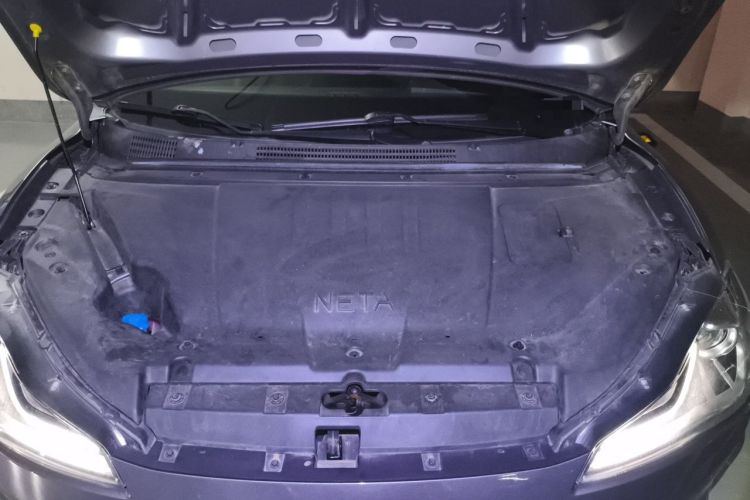 Used NETA V 2021 Long-Range Entertainment Edition Upgrade Model Engine Bay