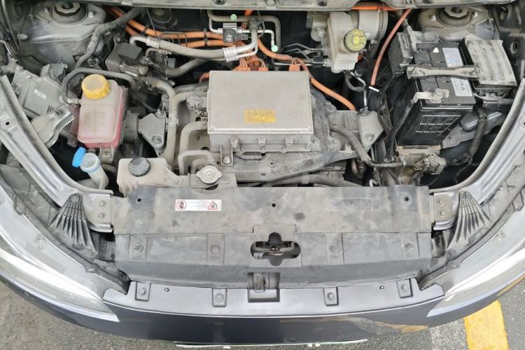 Used NETA V 2021 Long-Range Entertainment Edition Upgrade Model Engine Bay