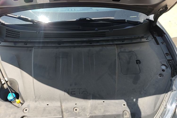 Used NETA V 2021 Standard Range Entertainment Version – Upgraded Model Engine Bay