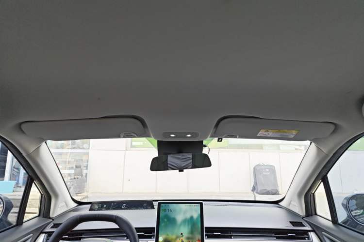 Used NETA V 2021 Long-Range Entertainment Edition Upgrade Model Headliner