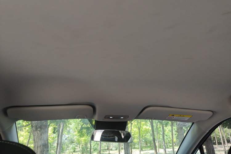 Used NETA V 2021 Standard Range Entertainment Version – Upgraded Model Headliner