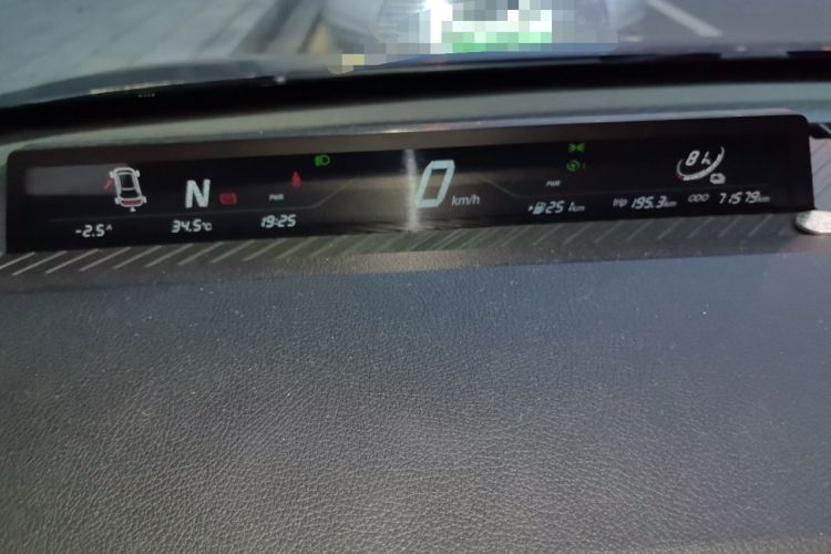 Used NETA V 2021 Standard Range Entertainment Edition Instrument Cluster