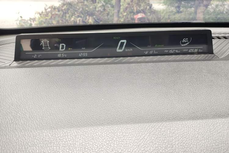 Used NETA V 2021 Standard Range Entertainment Edition Instrument Cluster