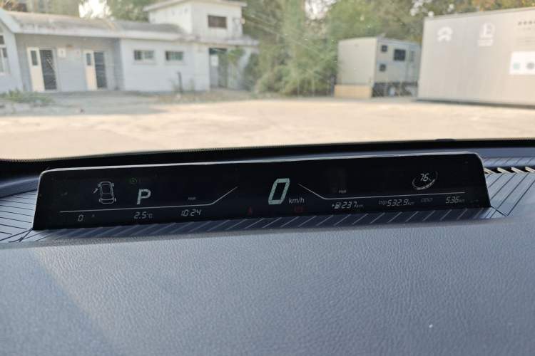Used NETA V 2021 Standard Range Entertainment Version – Upgraded Model Instrument Cluster