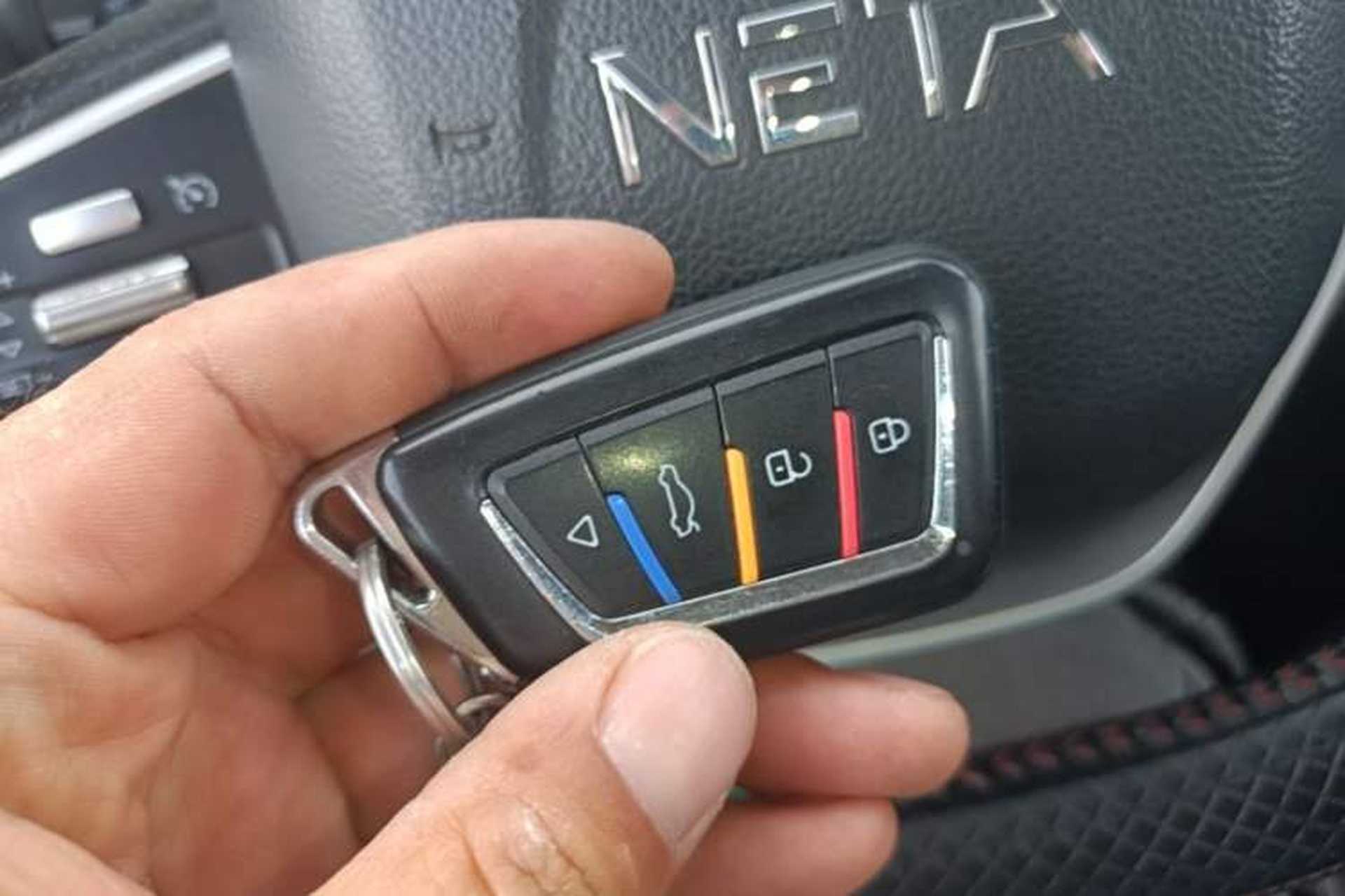 Used NETA V 2021 Long-Range Entertainment Edition Interior 1
