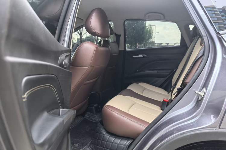 Used NETA V 2021 Long-Range Entertainment Edition Upgrade Model Interior 3
