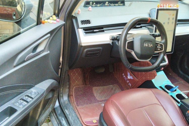 Used NETA V 2021 Standard Range Entertainment Version – Upgraded Model Interior 3