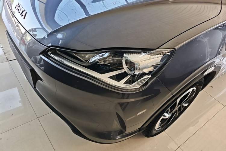 Used NETA V 2021 Long-Range Entertainment Edition Left Front Headlight