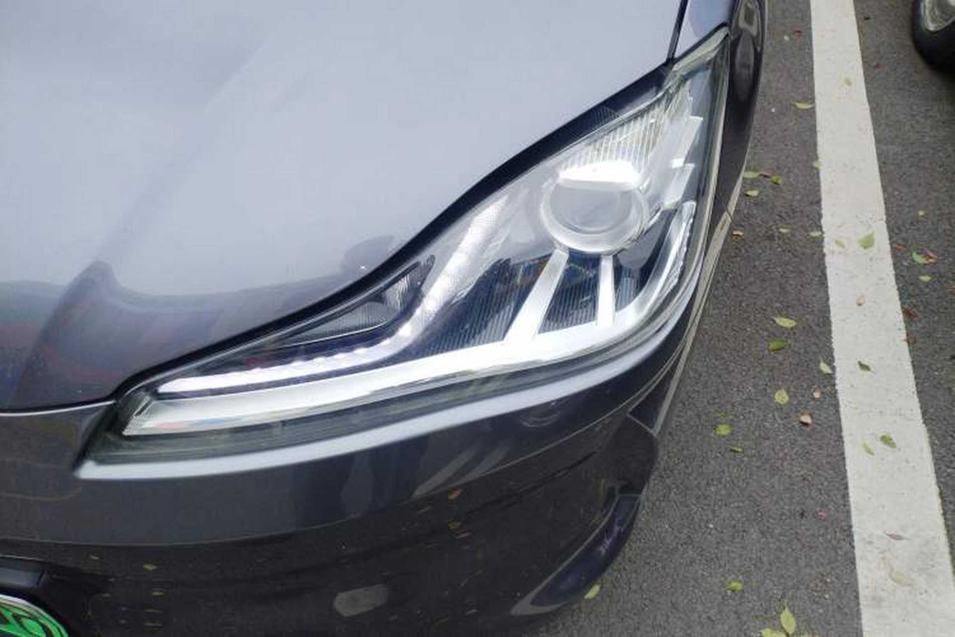 Used NETA V 2021 Standard Range Entertainment Edition Left Front Headlight