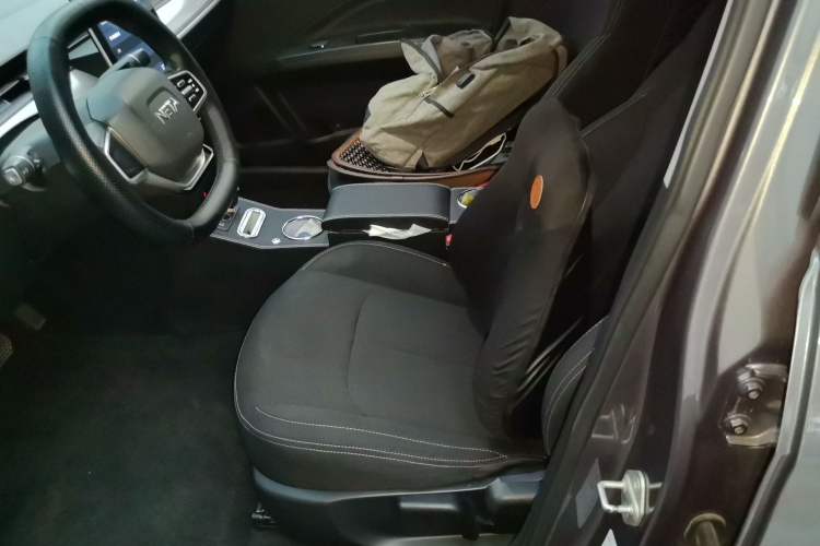 Used NETA V 2021 Standard Range Entertainment Edition Left Front Seat