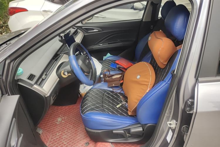 Used NETA V 2021 Standard Range Entertainment Edition Left Front Seat