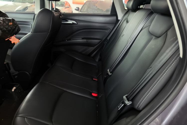 Used NETA V 2021 Long-Range Entertainment Edition Upgrade Model Left Rear Seat