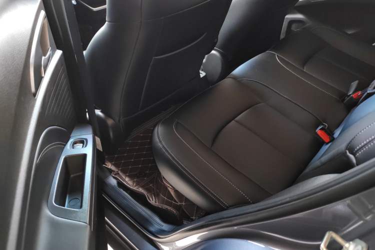 Used NETA V 2021 Standard Range Entertainment Version – Upgraded Model Left Rear Seat