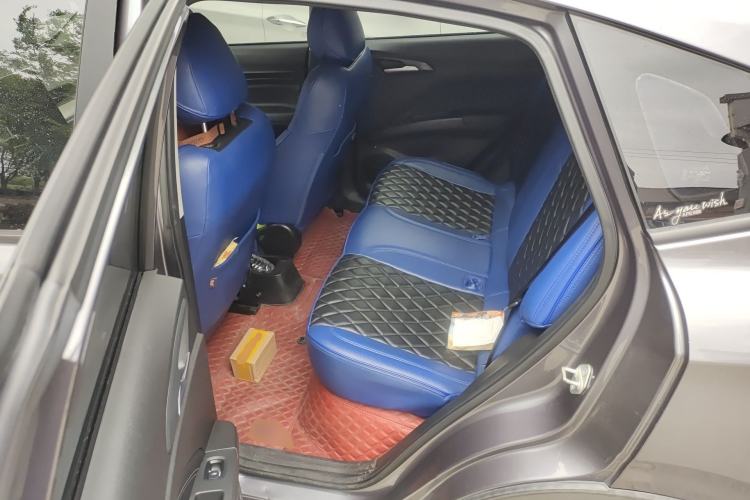 Used NETA V 2021 Standard Range Entertainment Edition Left Rear Seat
