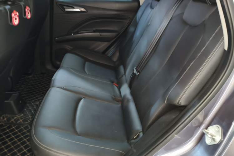 Used NETA V 2021 Long-Range Entertainment Edition Left Rear Seat