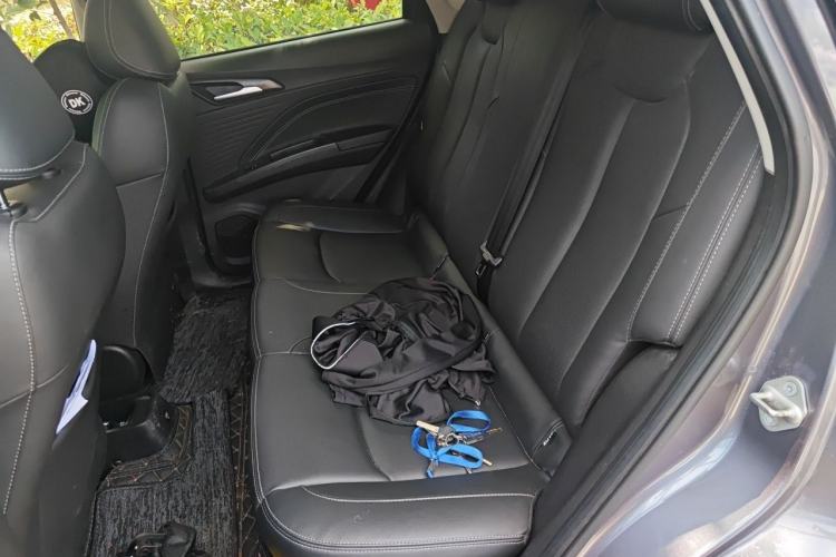 Used NETA V 2021 Standard Range Entertainment Version – Upgraded Model Left Rear Seat
