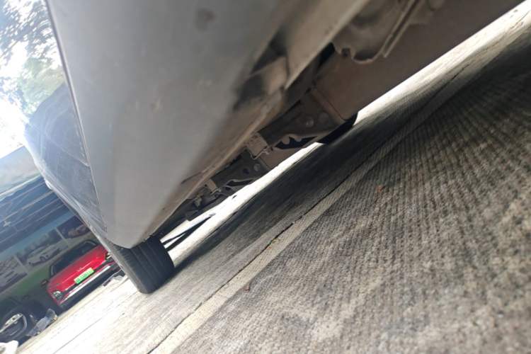 Used NETA V 2021 Long-Range Entertainment Edition Upgrade Model Left Side Sill