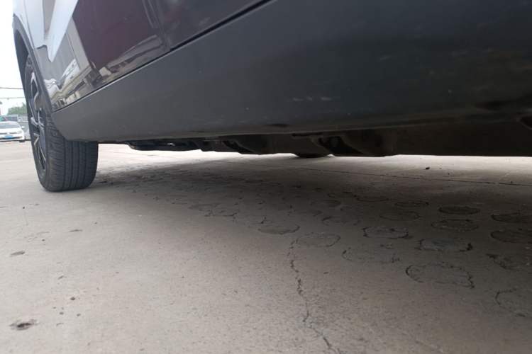 Used NETA V 2021 Long-Range Entertainment Edition Left Side Sill