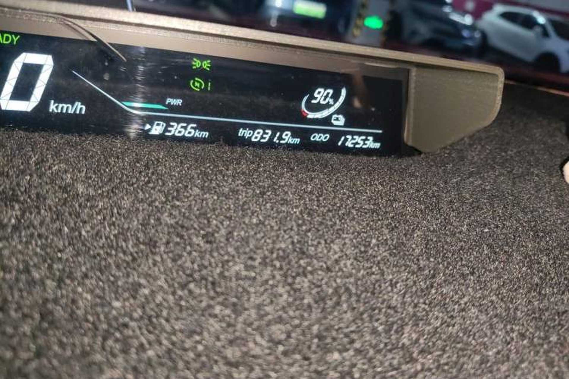 Used NETA V 2021 Long-Range Entertainment Edition Odometer Close Up