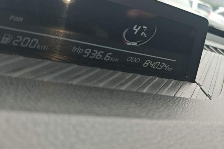 Used NETA V 2021 Long-Range Entertainment Edition Upgrade Model Odometer Close Up