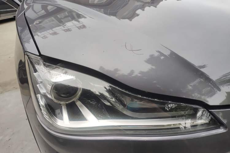 Used NETA V 2021 Standard Range Entertainment Edition Right Front Headlight