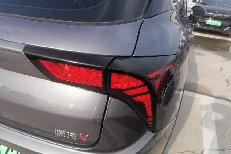 Used NETA V 2021 Long-Range Entertainment Edition Upgrade Model Right Rear Taillight