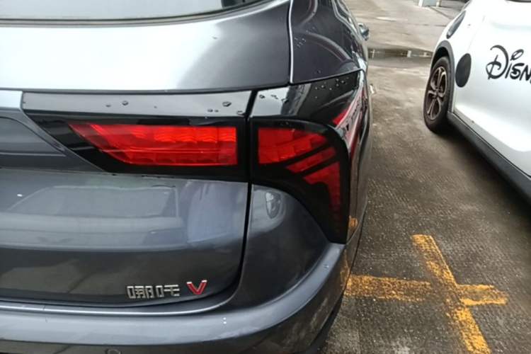 Used NETA V 2021 Standard Range Version Right Rear Taillight