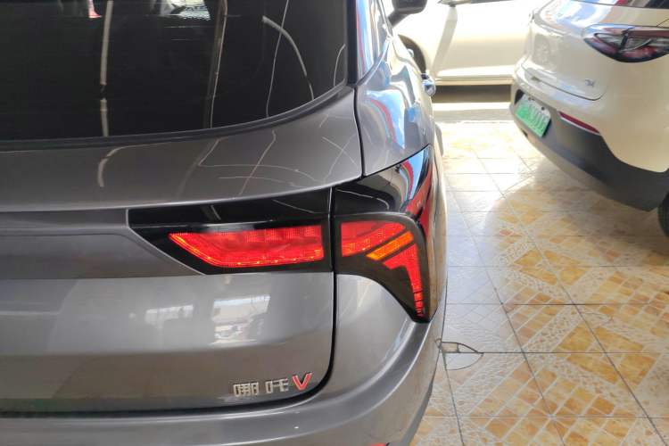 Used NETA V 2021 Standard Range Entertainment Version – Upgraded Model Right Rear Taillight