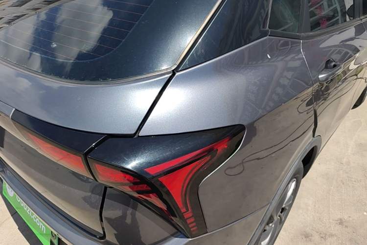 Used NETA V 2021 Standard Range Entertainment Version – Upgraded Model Right Rear Taillight