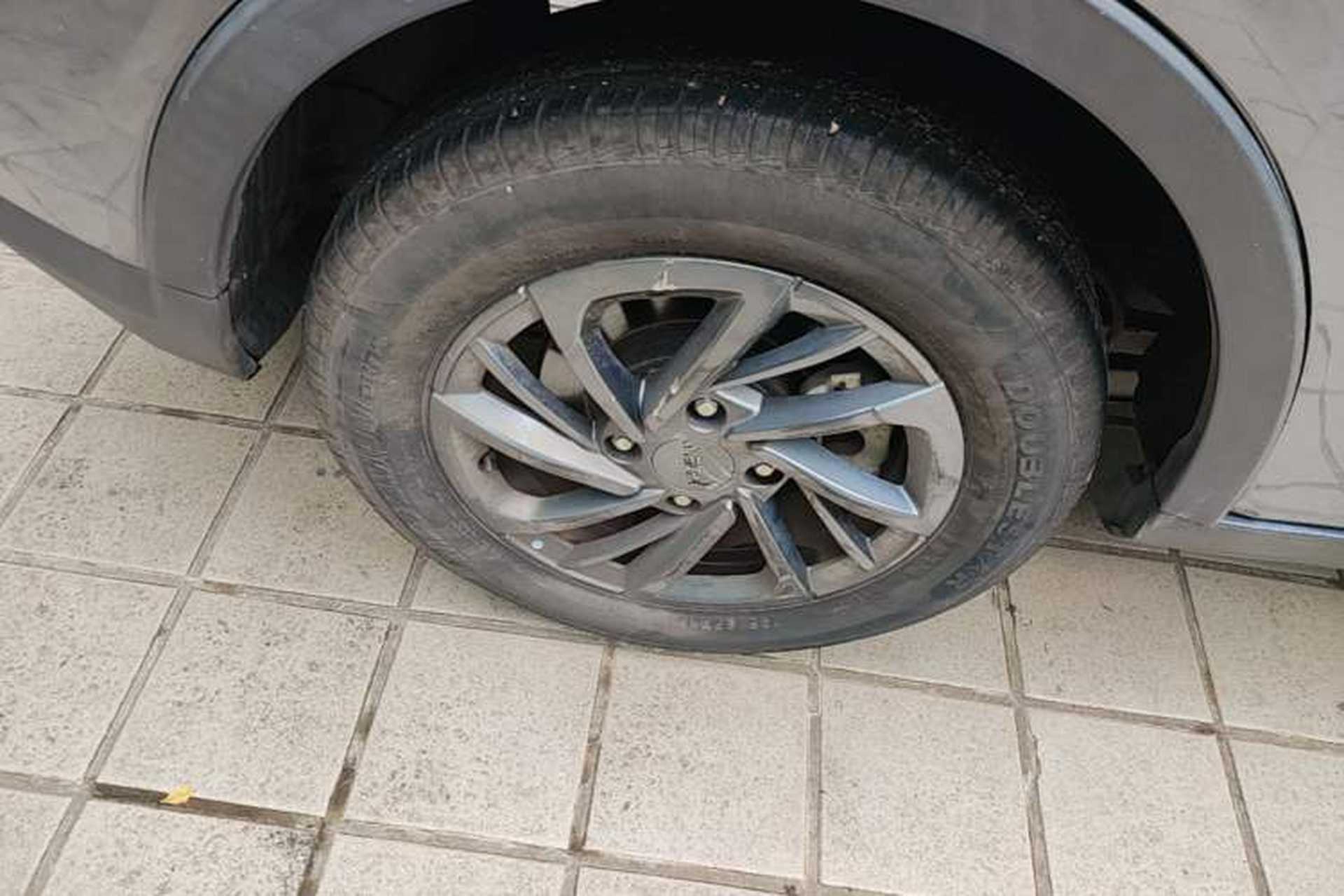 Used NETA V 2021 Standard Range Entertainment Version – Upgraded Model Right Rear Wheel Hub