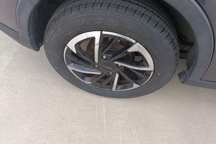 Used NETA V 2021 Long-Range Entertainment Edition Right Rear Wheel Hub