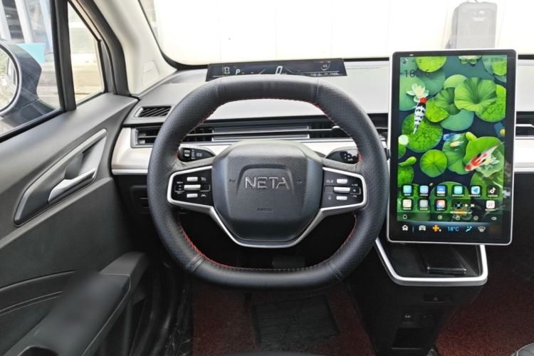 Used NETA V 2021 Long-Range Entertainment Edition Upgrade Model Steering Wheel