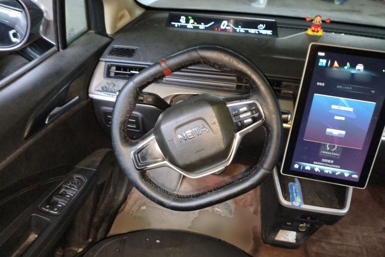 Used NETA V 2021 Standard Range Entertainment Version – Upgraded Model Steering Wheel