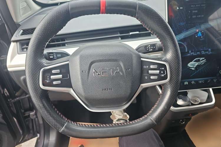 Used NETA V 2021 Long-Range Entertainment Edition Upgrade Model Steering Wheel