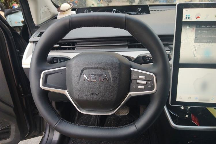 Used NETA V 2021 Standard Range Entertainment Version – Upgraded Model Steering Wheel