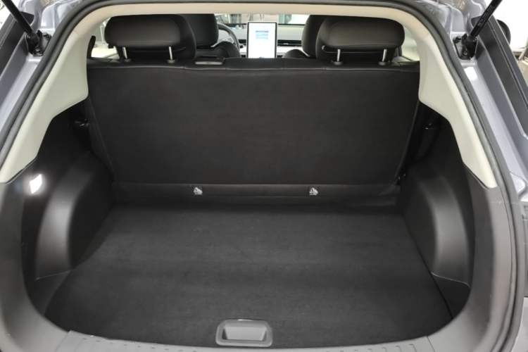 Used NETA V 2021 Long-Range Entertainment Edition Upgrade Model Trunk