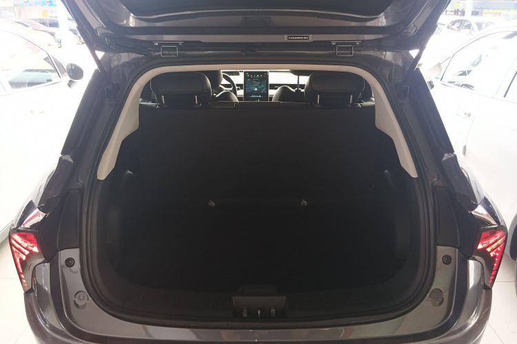 Used NETA V 2021 Standard Range Entertainment Version – Upgraded Model Trunk