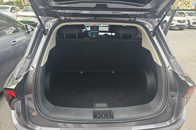Used NETA V 2021 Long-Range Entertainment Edition Upgrade Model Trunk