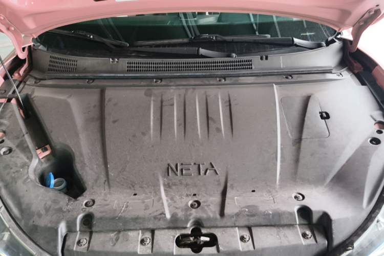 Used NETA V 2021 Long-Range Smart Edition Upgrade Model Engine Bay