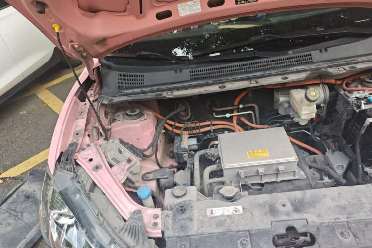 Used NETA V 2021 Witch Edition Engine Bay Right