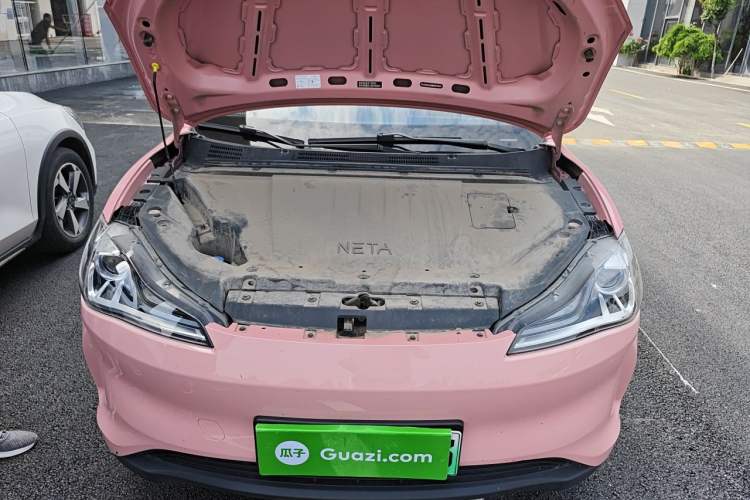 Used NETA V 2021 Witch Edition Engine Bay