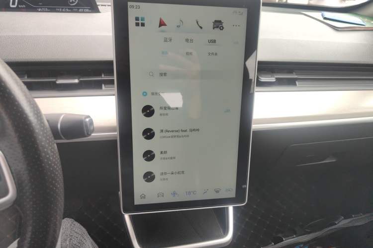 Used NETA V 2021 Standard Range Entertainment Version – Upgraded Model Audio And AC Panel