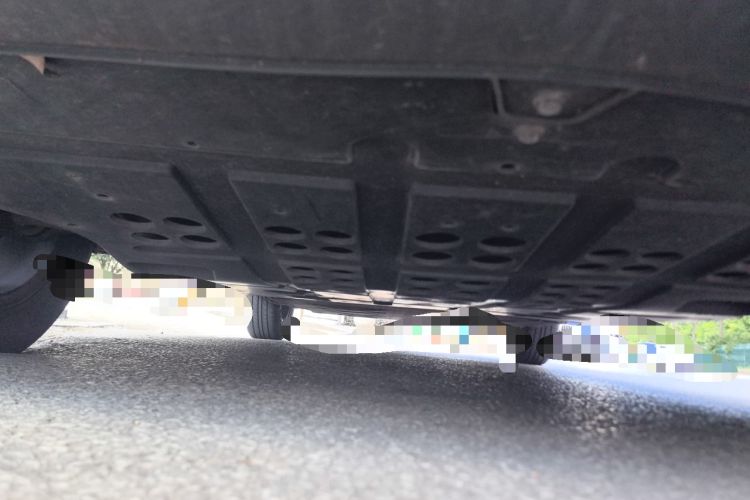Used NETA V 2021 Long-Range Entertainment Edition Upgrade Model Chassis Front