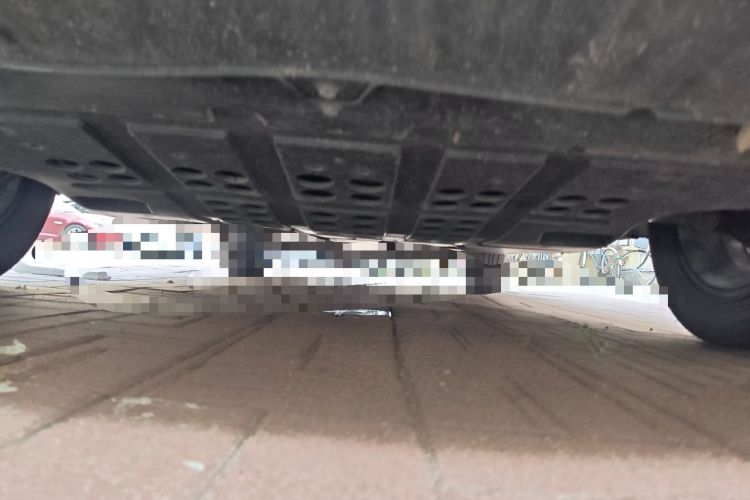 Used NETA V 2021 Long-Range Entertainment Edition Upgrade Model Chassis Front