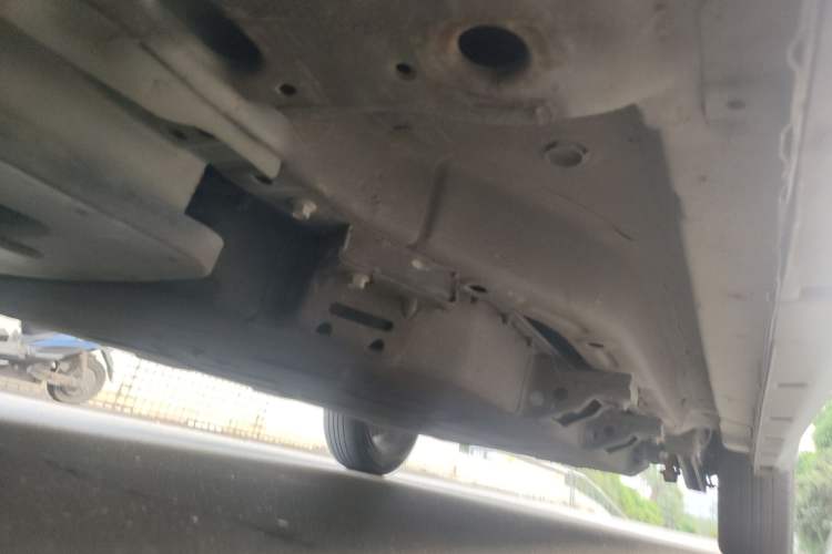 Used NETA V 2021 Standard Range Entertainment Version – Upgraded Model Chassis Front Left